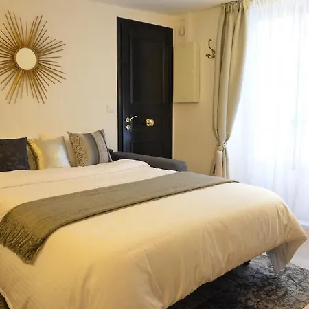 Luxury In The Golden Triangle - Parigi